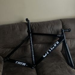 Crew ace with zip stem fixie