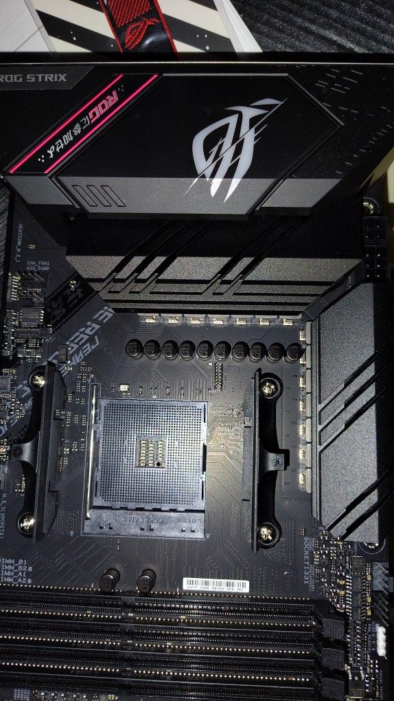 ROG STRIX B550-F GAMING WIFI 11 MOTHER.BOARD. ..........REPUBLIC OF GAMERS