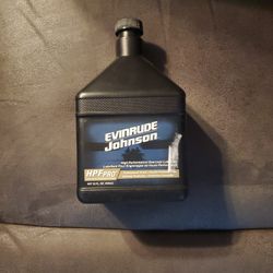 Johnson Evinrude HPF Pro Gearcase Lube Gear Oil Quart 778755