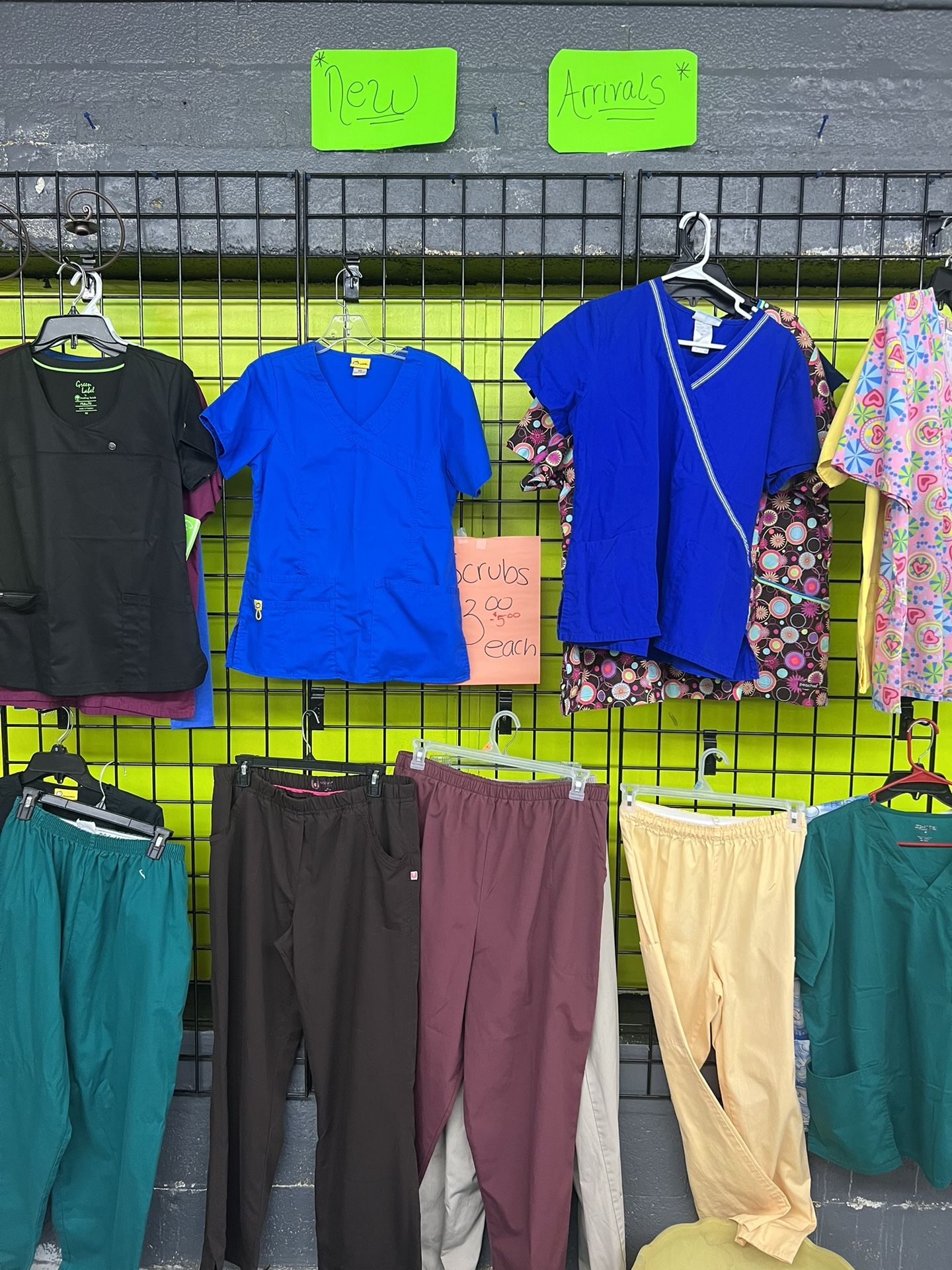 Scrubs Sz Varies