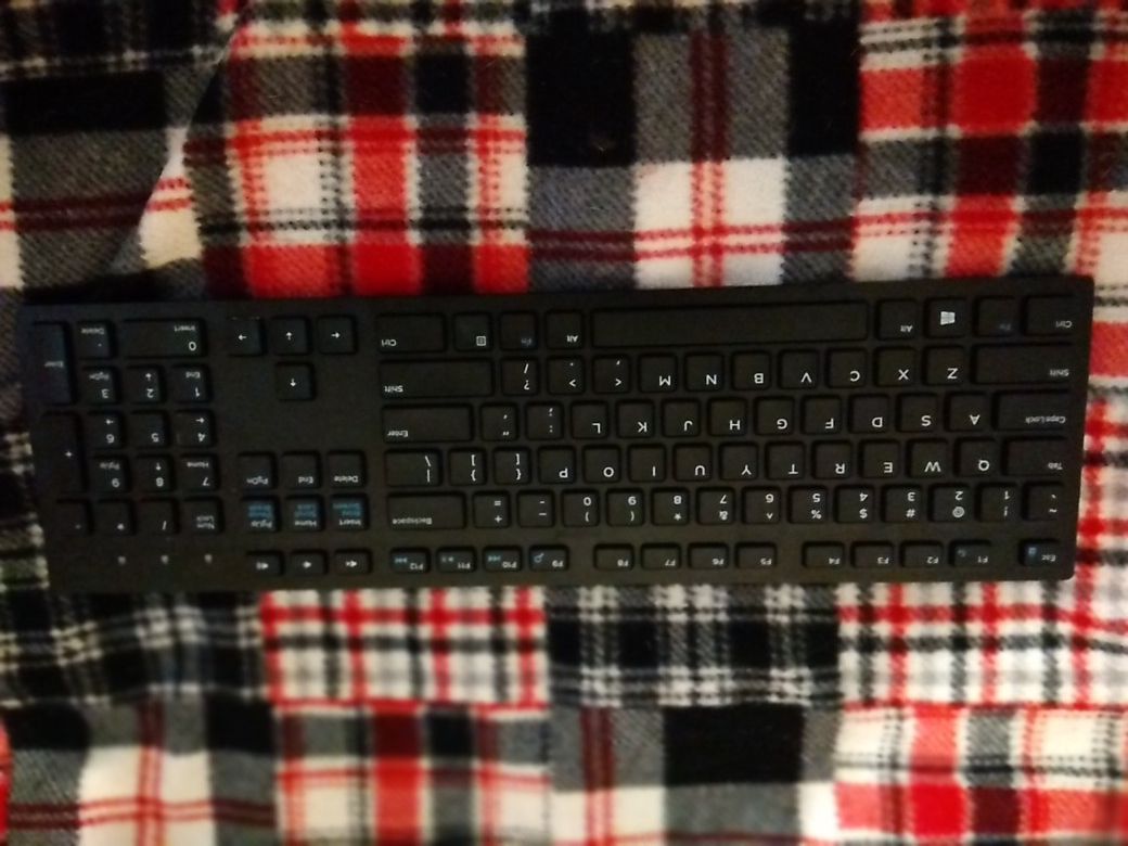 Wireless Dell Keyboard and wireless Dell Mouse
