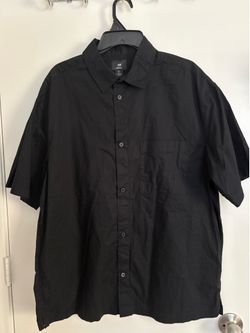 H&M Button-up Shirt Size L
