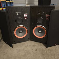 Cerwin-Vega RE-30 Speakers - Project Pair