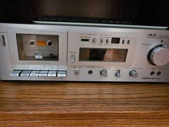 A k a i stereo cassette deck