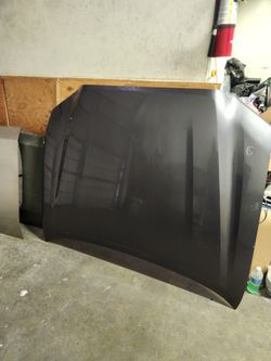 2016-2024 Toyota tacoma hood