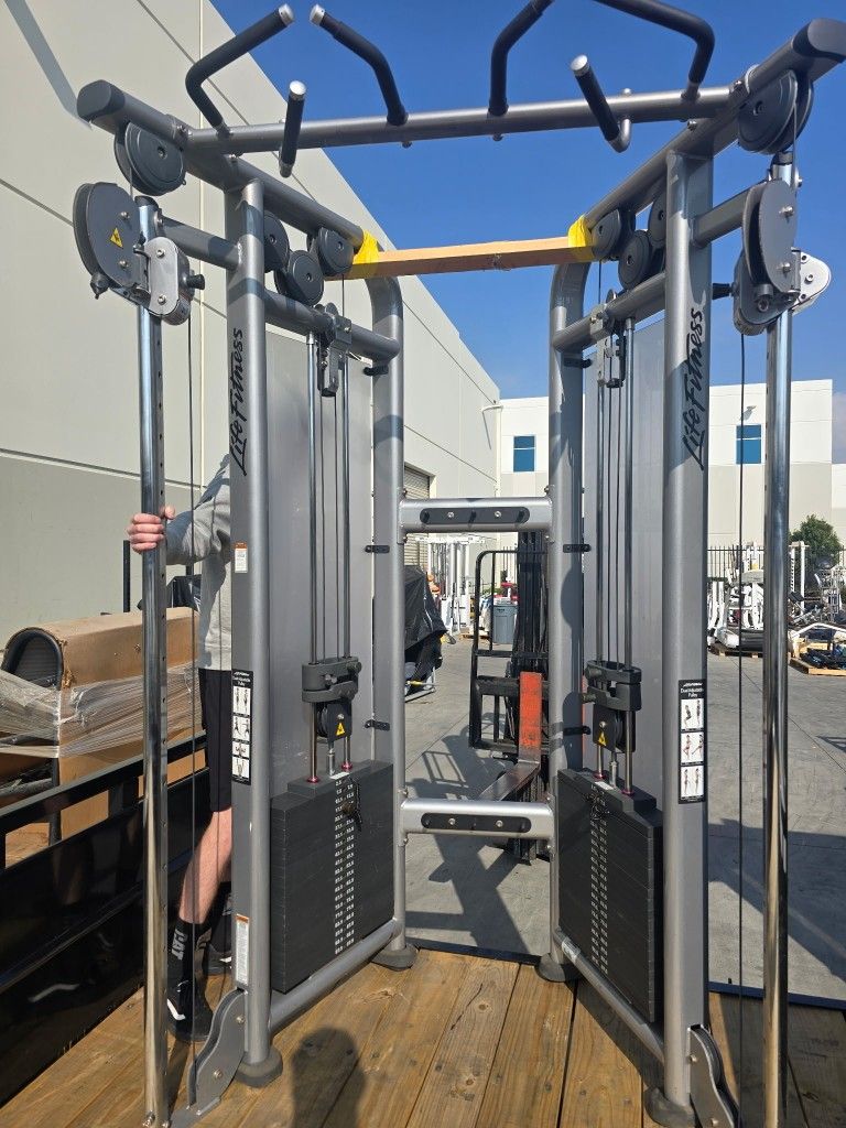Life Fitness DAP Functional Trainer Gym Equipment Exercise Fitness Weight Machine