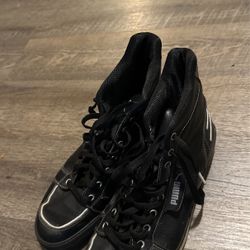Size 10 Men’s Pumas
