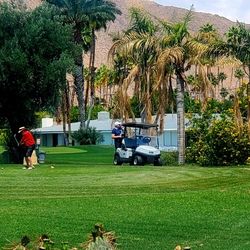 So Indian Canyons @ The Tee Box