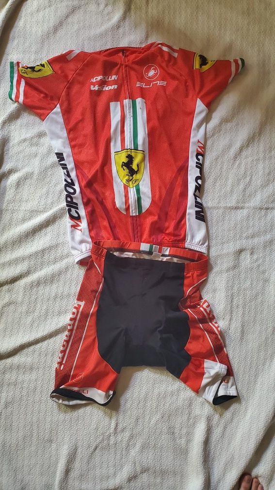 Ferrari cycling Jersey and shorts
