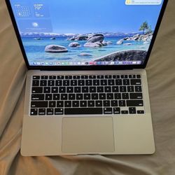 Apple 13 Inch MacBook Air M1 Chip 10/10 Condition 70 Cycle 100% Battery Didn't Use It 256gb Flash Ha 8ram Silver Color