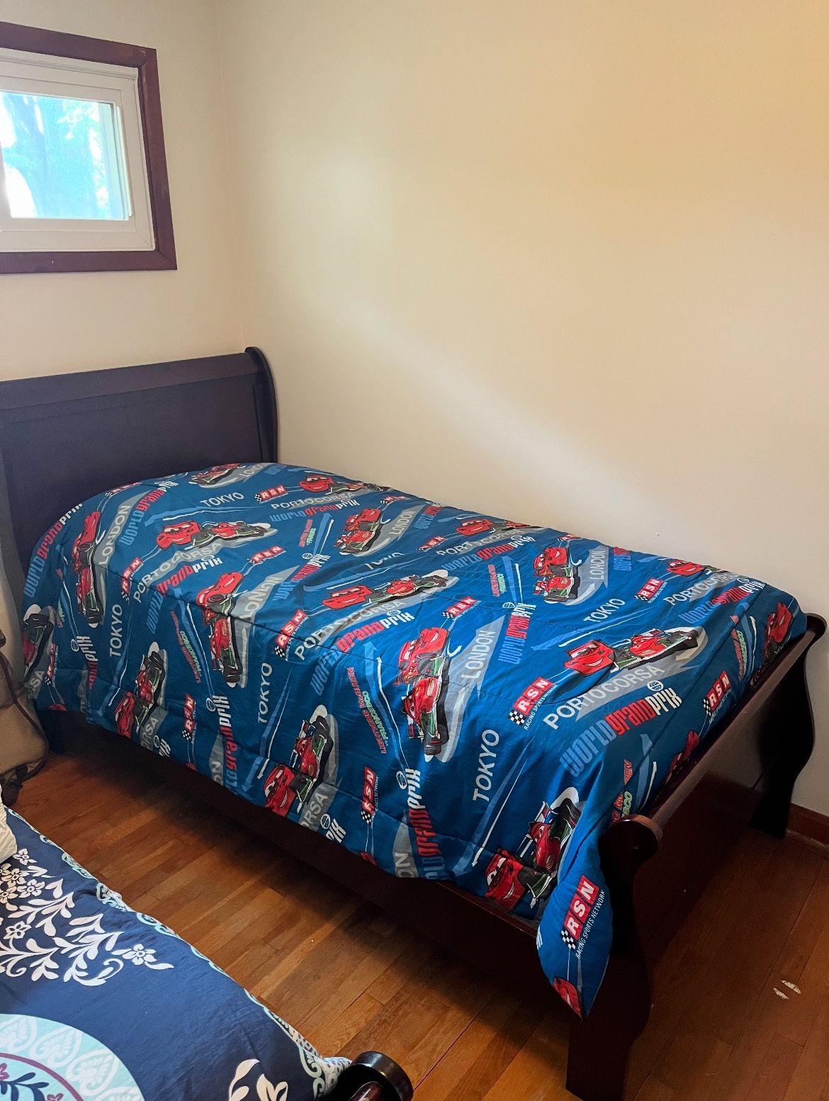 Twin Bed’s With Wooden Frame 