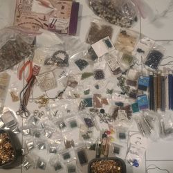 Lot Of Assorted Beads, Including  Swarovski Crystals, Green Agate, Red Agates, Onyx, Pearls, Etc