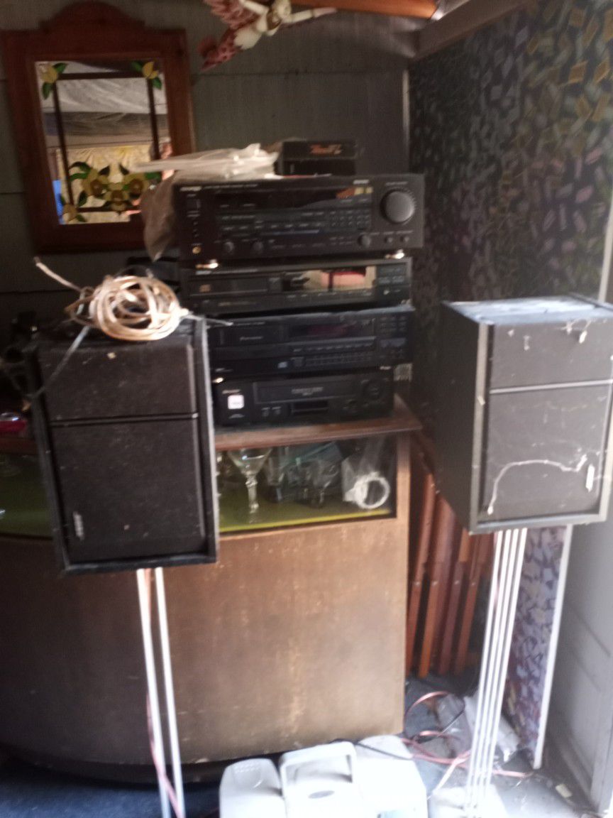 vintage quality  stereo components speakers