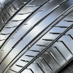 COMPLETE SET OF TIRES SIZE,,,255/35/R19 CONTINENTAL  CONTISPORTCINTACT SSR—RUN FLA