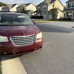 2009 Chrysler Town & Country