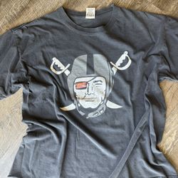 Vintage 2002 Oakland Raiders Tee