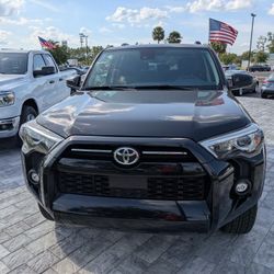 Toyota 4 Runner 💯💫 Ezfinancing Everyone Is Approved With Drivers License Or Passport 🙌 We Work With All Credit Types 💯 Drive Today 