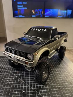 Tamiya Hilux, Needs Electronics Including Speed Control