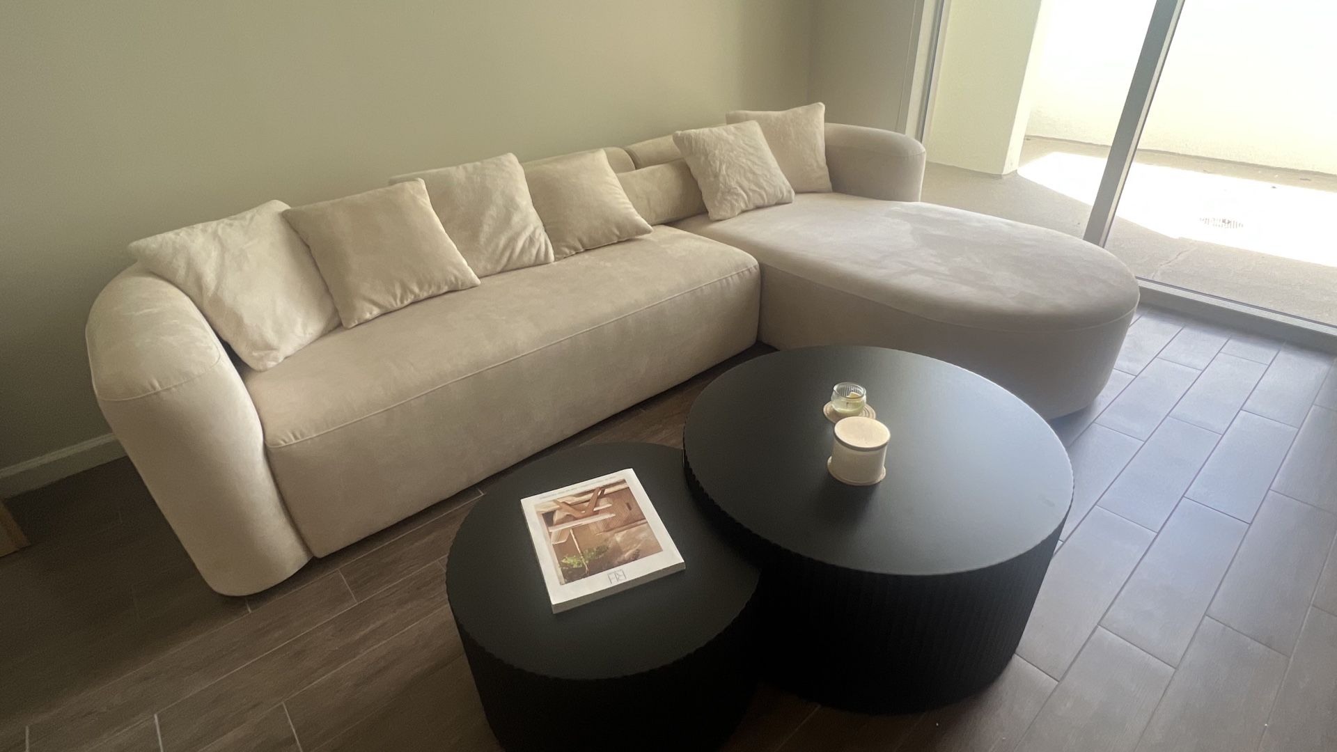 Modern Cream Velvet Sectional Couch w/ Chaise – Like New – Retails $2,600+