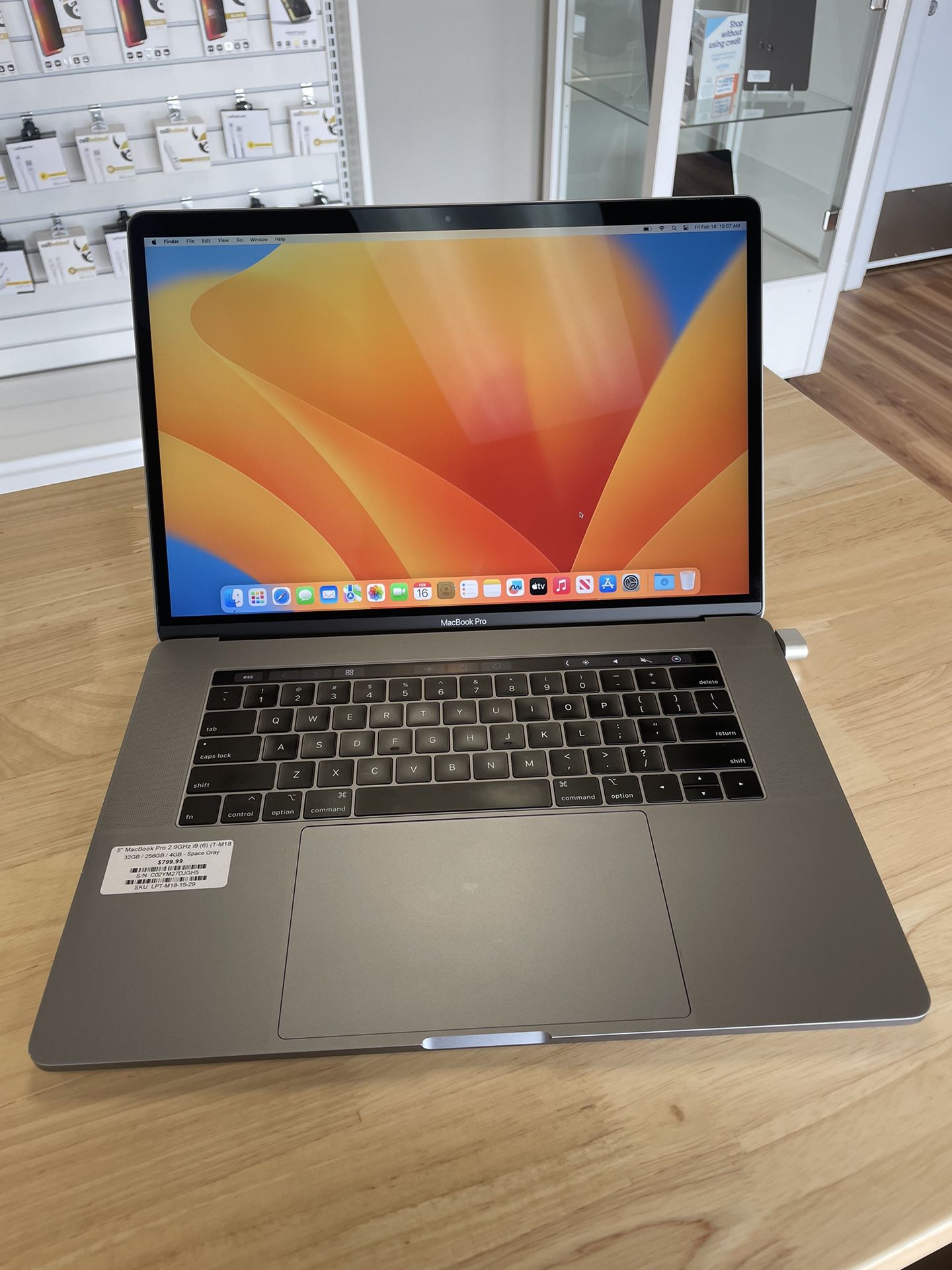 15” MacBook Pro TouchBar 