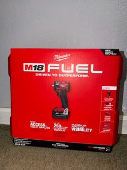 Milwaukee M18 FUEL 3/8" Impact Wrench Kit