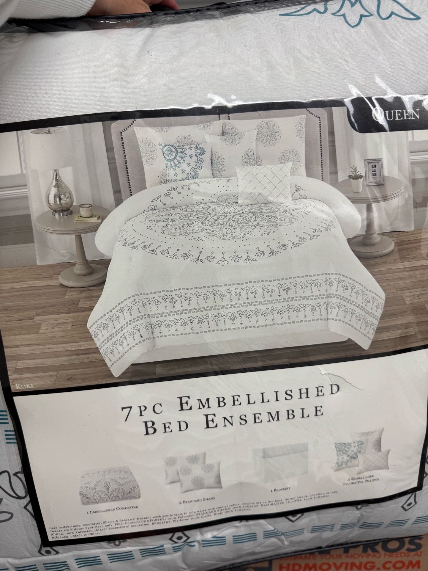 Queen Comforter Set