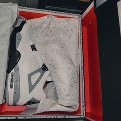 Jordan 4 Retro White Cement Size 10.5 Brand New 