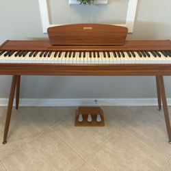 Donner Electric Piano 