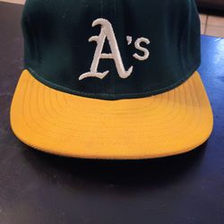 Vintage Oakland A's fitted hat