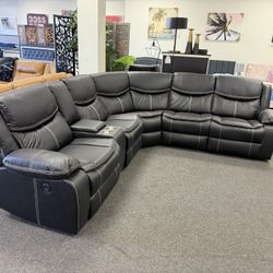 Sectional With Recliners In Power With USB Ports 