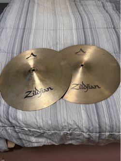 15" Zildjian A New Beat Hi Hats
