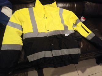 Chamara resistente al agua biene con gorro ..medidas L-Xl-XXL-XXXL