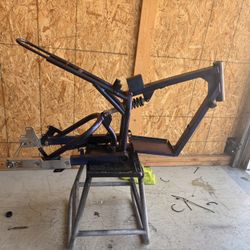Razor Mx650 Frame With Swing Arm Extensions 
