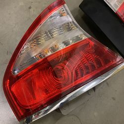 09 Legacy Tail Light