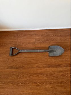 Small metal shovel