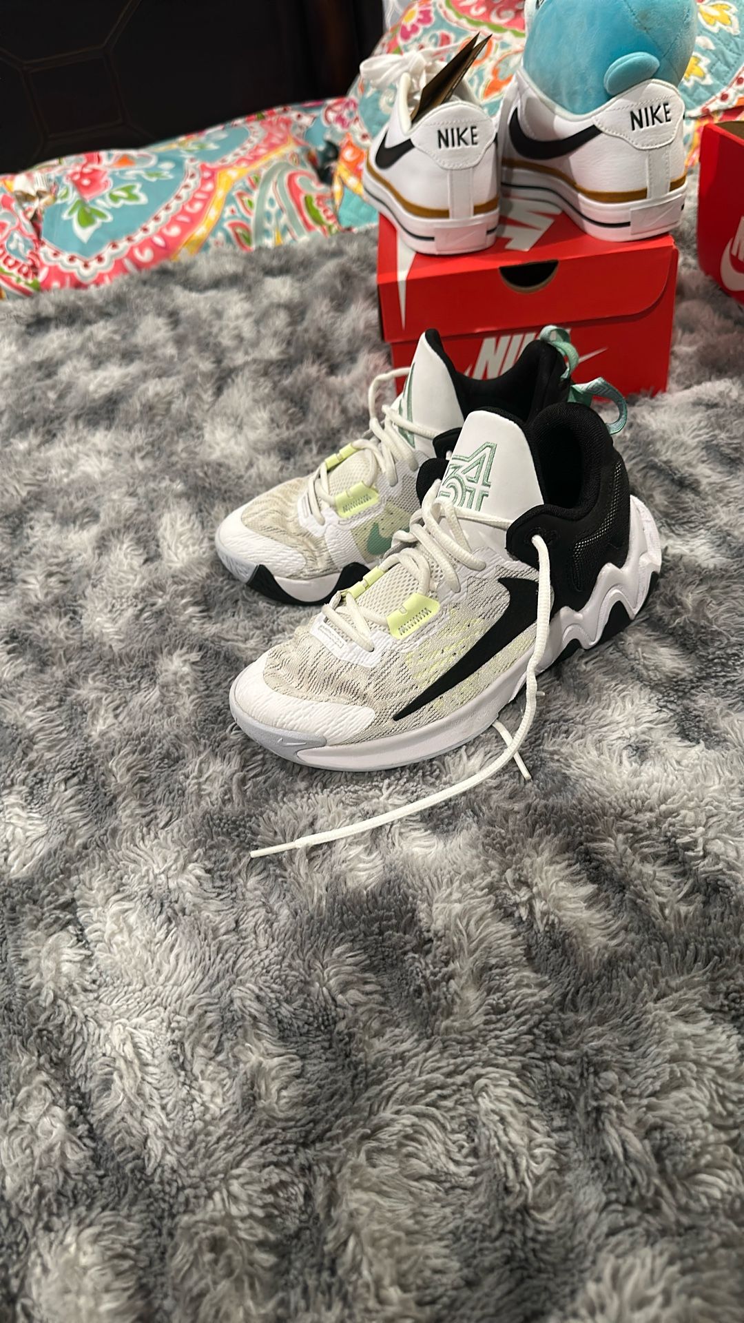 Nike Boys Size 4Y