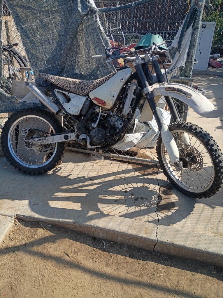 Two Dirt Bikes Cheap Need Gone Today!