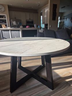 Perfect Condition Dining Table - Circular