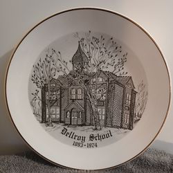 R&N CHINA CO. Dellroy School Plate