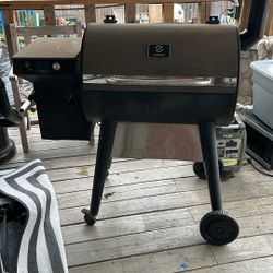 Z Grills For Sell 