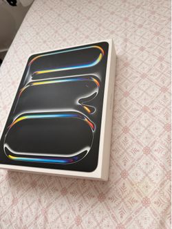 Apple iPad Pro 13-inch (M5) 2025