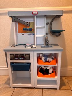 Little tikes Veterinary play set