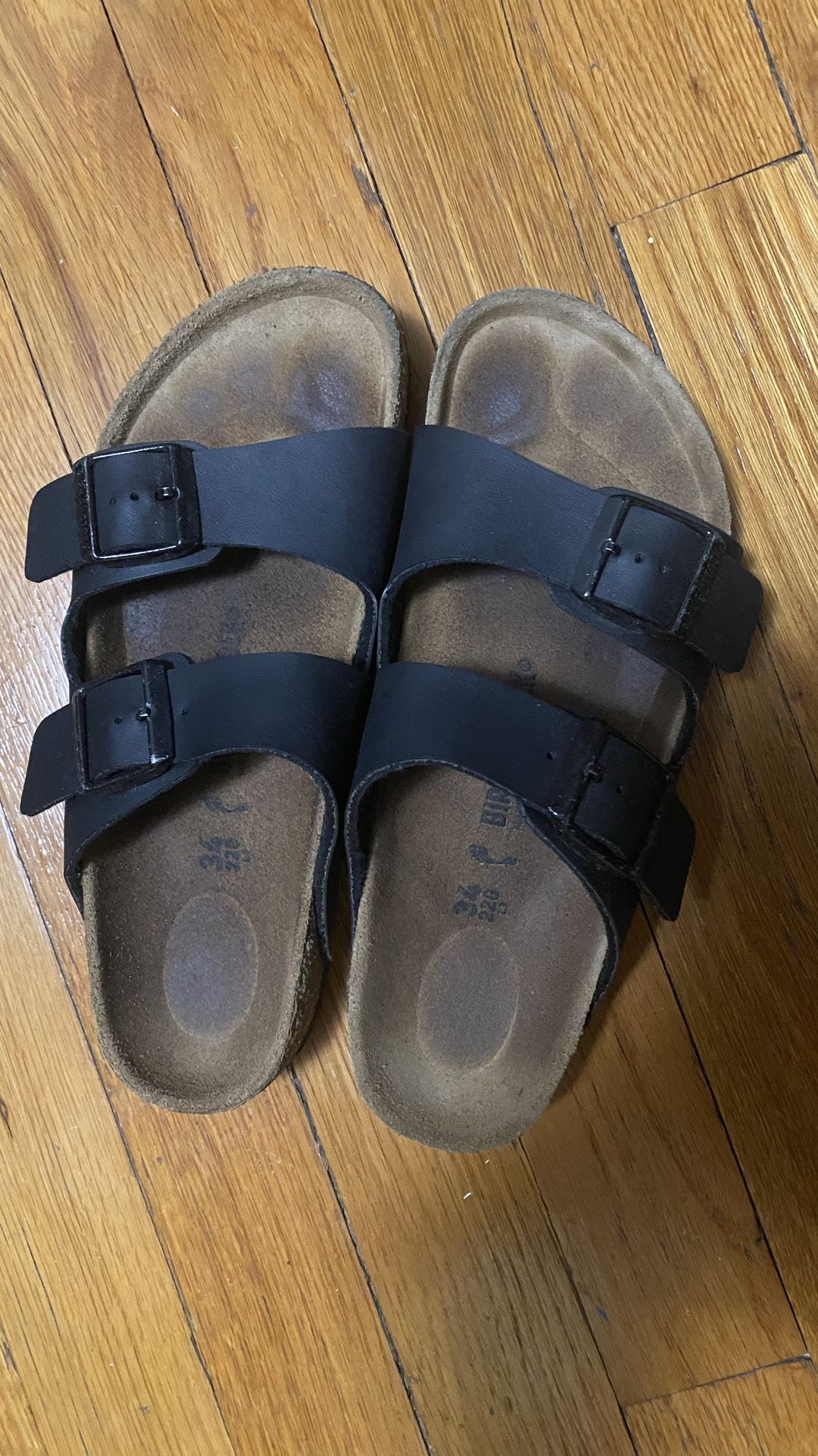 Birkenstock Arizona Sandals Size 34
