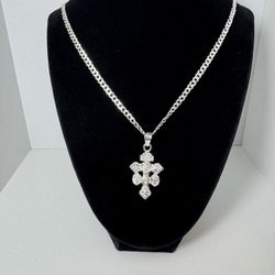 Cadena con dije de cruz caravaca de plata 925