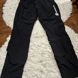 New Balance men's black all-motion mesh-lined jogger or track pants Large on tag  In very good condition