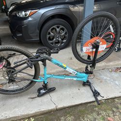 Schwinn Sidewinder mountain bike with 29-inch wheels