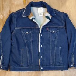 Levi's REVERSIBLE VINTAGE RELAXED FIT SHERPA TRUCKER JACKET SIZE S Retail $168