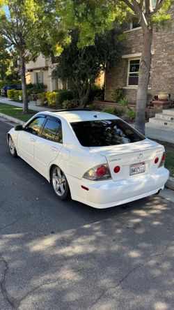 2002 Lexus IS 300