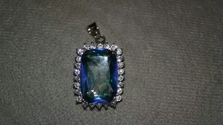 Mystic topaz pendant