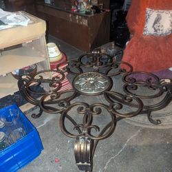 BEAUTIFUL COFFEE AND END TABLE SET